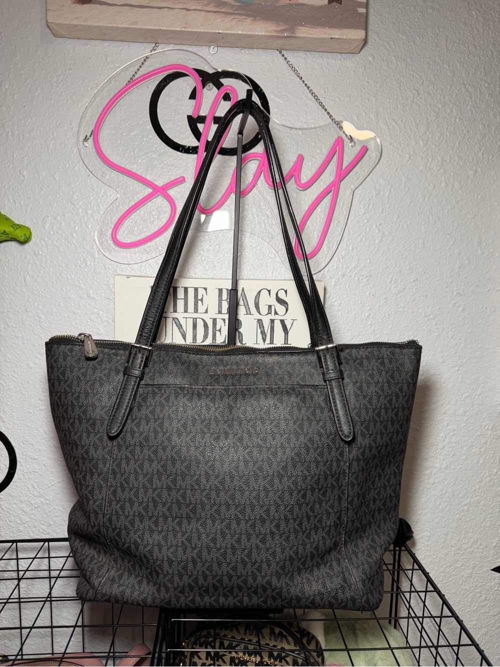 Michael Kors MK Signature Tote